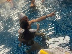 -蓝旗亲子游泳(范湖万达广场店)