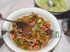 -费大厨辣椒炒肉(黄兴中心广场店)