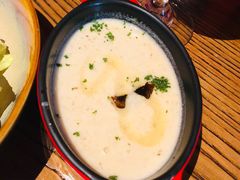 牛肝菌蘑菇浓汤-CRAZYONES西班牙海鲜饭(上海美罗城店)