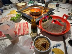 -二荆条·蜀鲜汇城市森林火锅
