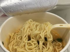-全家便利店(宜山路站店)