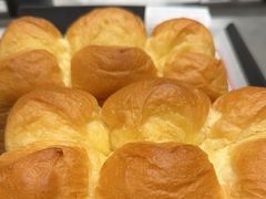 -HOT CRUSH趁热集合·现烤面包(环球港店)