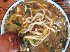 秘制红烧牛肉面-陈八两面家(华孚写字楼店)