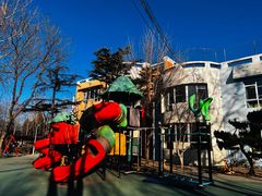 -红黄蓝幼儿园(颐东苑店)