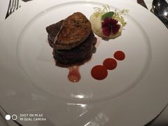 菲力牛排配香煎鹅肝-王品牛排(杭州大厦店)