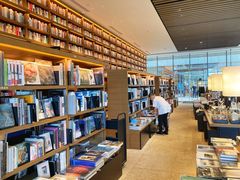-茑屋书店(天目里店)