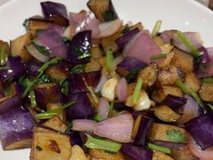 -泉上·发现DISCOVERY ·黔菜餐厅(银海元隆广场店)