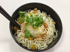 -一品郑记重庆牛肉米线馆(东泰路店)