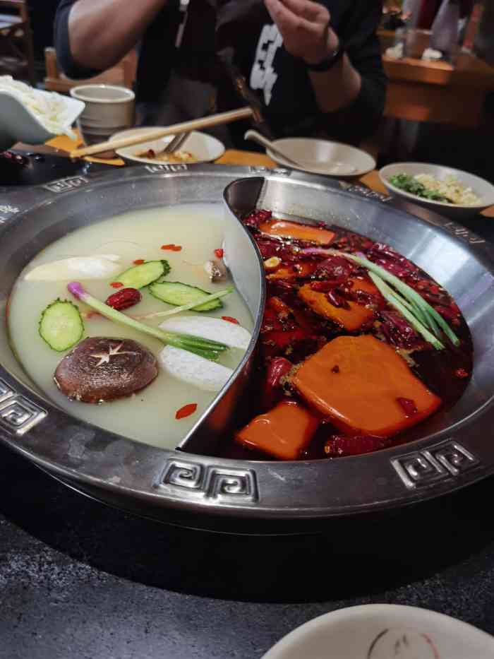 豪渝火锅(西安店)-"去这个店里吃饭已经是第二次了,说实话第一.