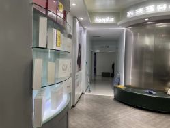 -LESSMORE科技头皮理容中心