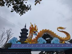 -龙华寺
