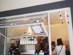 门面-AllorNothing横竖横咖啡(天虹店)