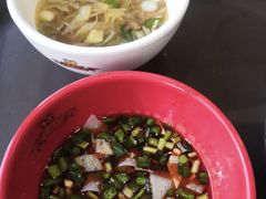 -乡党臊子面(丰庆公园店)