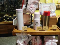 零售区-星巴克(迪士尼小镇店)