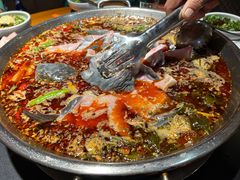 -小饕荟雅安贡椒鱼鲜馆(广福桥店)