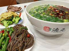 -德元兰州纯汤牛肉面(龙阳路店)