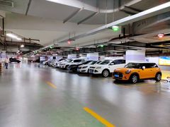 -百联又一城停车场