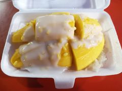 -芒果糯米饭摊子