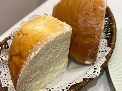 浓香乳酪包-明斯克白俄餐厅