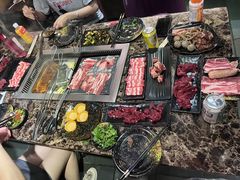 -牛里牛气· 榴莲海鲜鲜牛肉自助火锅·烤肉(横岗店)