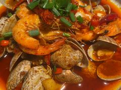 香辣鲜虾花蛤-老闵田螺馆·南昌市井菜·特色小吃(总店)