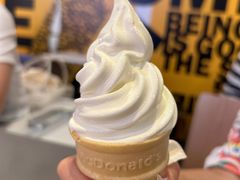-麦当劳(汉口火车站候车室店)