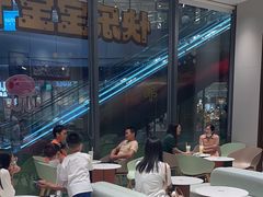 -奈雪的茶(优特汇店)