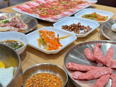 -青瓦餐厅·生鱼片·韩园烤肉(西塔店)