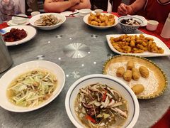 -侬佳蒸菜馆(听潮店)