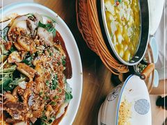 -有红鸡毛店·川菜(建设路店)