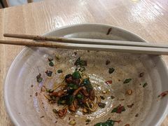 -万方圆拌粉瓦罐汤(九江湖滨店)