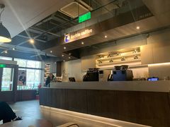 -瑞幸咖啡(1+1大厦店)