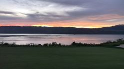 -乐派诗婚纱摄影