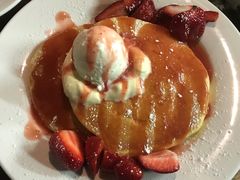 -Pancakes on the rocks(Darling Harbour)