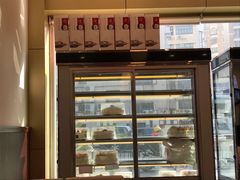 -红宝石·鲜奶小方·海派西点房(南丹店)