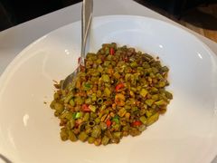 酸豆角肉末-毛家饭店·30年融合新湘菜(汉峪金谷店)
