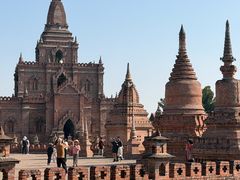 -一寨两国风景区