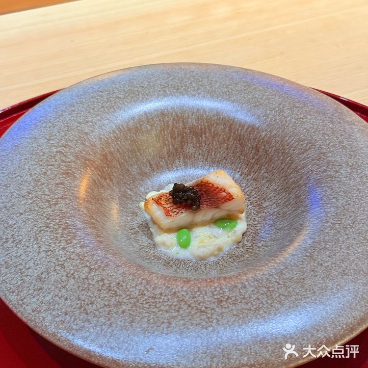 俩人吃的非常饱 食材很新鲜 菜式非常丰富 服务没得说