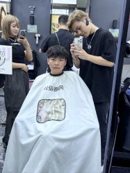 -藤野造型专业烫染接发