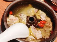 原味汽锅鸡-云海肴云南菜(正大广场店)