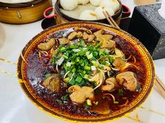 -胥佳烧鸡公牛肉面馆