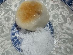 -果松木炭酸菜铜火锅·外婆参鸡汤