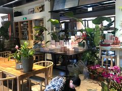 -谷咖啡·鲜花绿植花园餐厅