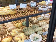 -焙丽拾光(麦凯乐直营店)