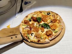 蜜鸡牛油果薄饼-俄士厨房(万松园店)