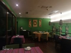 大堂-香巴拉云南餐厅(华莱坞店)