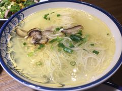 -二孃鸡爪爪(东郊记忆店)