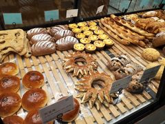 -Dough&Joe团憩(瑞虹天地月亮湾店)