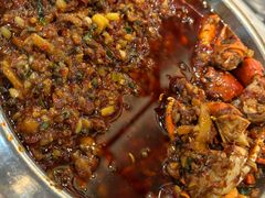 -凤凰路何眼镜香辣蟹(花果园店)