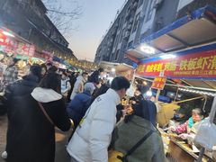 -南湖公园地摊集市